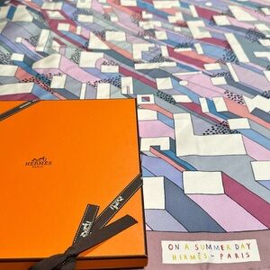 Hermes Silk Scarf “On a Summer Day” in Dusty Pink silk w box